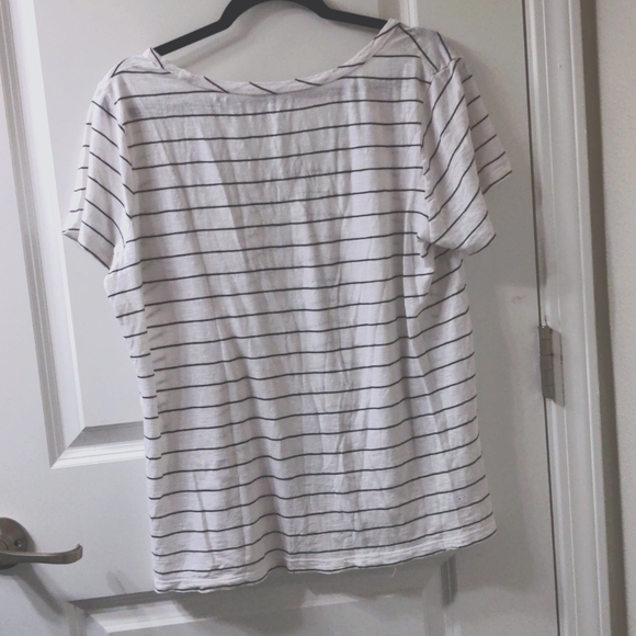 L Caslon Striped White Short Sleeve T-Shirt Nautical Casual Soft Breast pocket - Picture 3 of 4